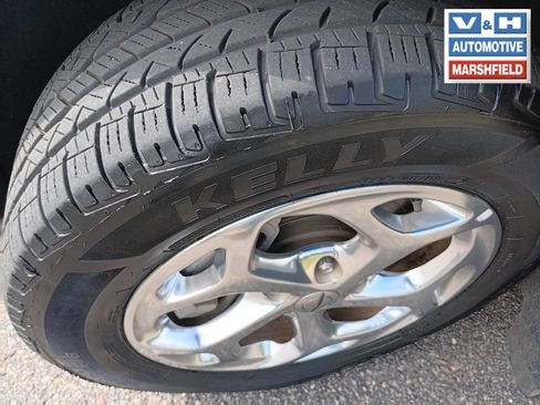 Used 2021 Chrysler Pacifica Limited w/ Premium & Safety Sphere Group AWD/4WD image 7