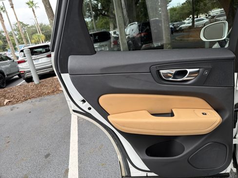 Used 2020 Volvo XC60 T5 Momentum w/ Protection Package Premier FWD image 26