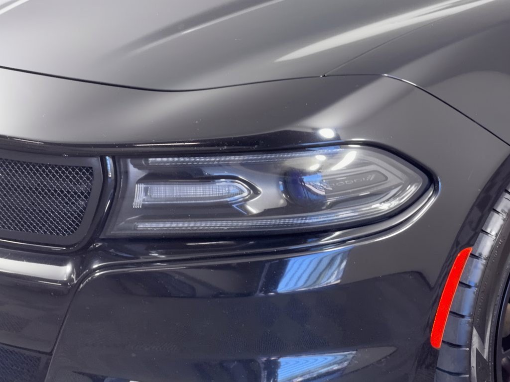 Used 2017 Dodge Charger R/T w/ Navigation & Travel Group RWD image 12