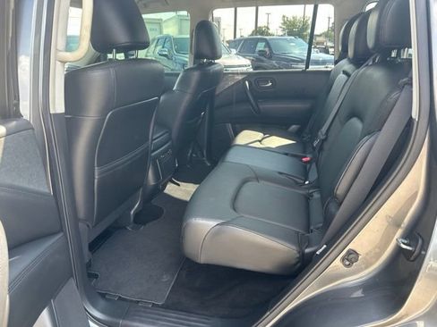 Used 2022 Nissan Armada SV w/ SV Appearance Package RWD image 28