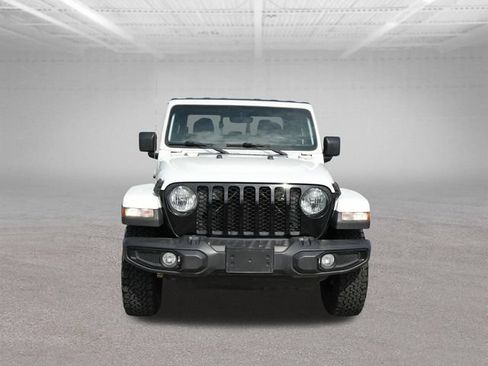 Used 2021 Jeep Gladiator Sport AWD/4WD image 2