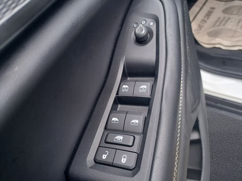 Used 2023 Jeep Grand Cherokee Altitude AWD/4WD image 16