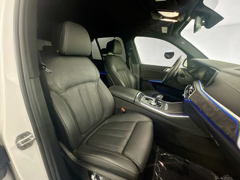 Used 2021 BMW X5 sDrive40i w/ M Sport Package RWD image 28