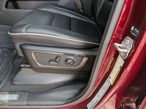 Used 2022 RAM 1500 Limited AWD/4WD image 18