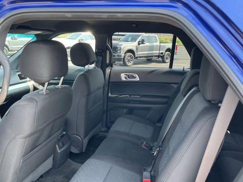 Used 2013 Ford Explorer XLT w/ Class III Trailer Tow Pkg image 10