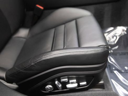 Used 2020 Porsche Panamera GTS w/ Premium Package Plus image 60