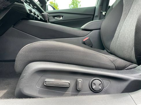 Used 2025 Honda Accord Sport image 24