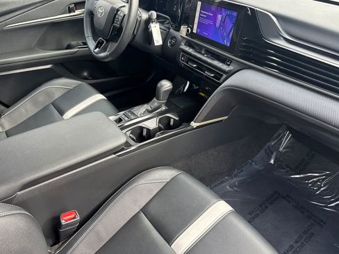 Certified 2025 Toyota Camry SE image 16