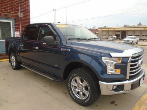 Used 2016 Ford F150 XLT w/ Equipment Group 302A Luxury AWD/4WD image 12