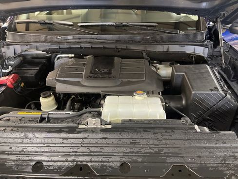 Certified 2024 Nissan Titan SV w/ SV Convenience Package image 26