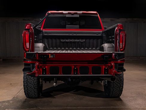 Used 2020 GMC Sierra 2500 Denali w/ Technology Package AWD/4WD image 9