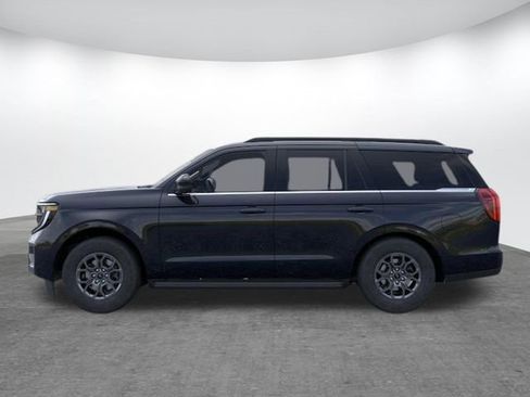 New 2026 Ford Expedition Active image 3