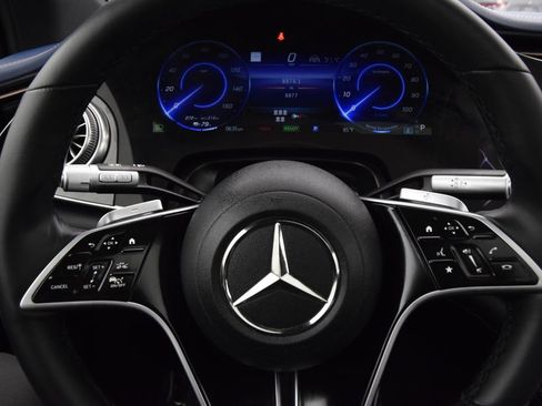 Used 2025 Mercedes-Benz EQS 450+ 4MATIC SUV image 23