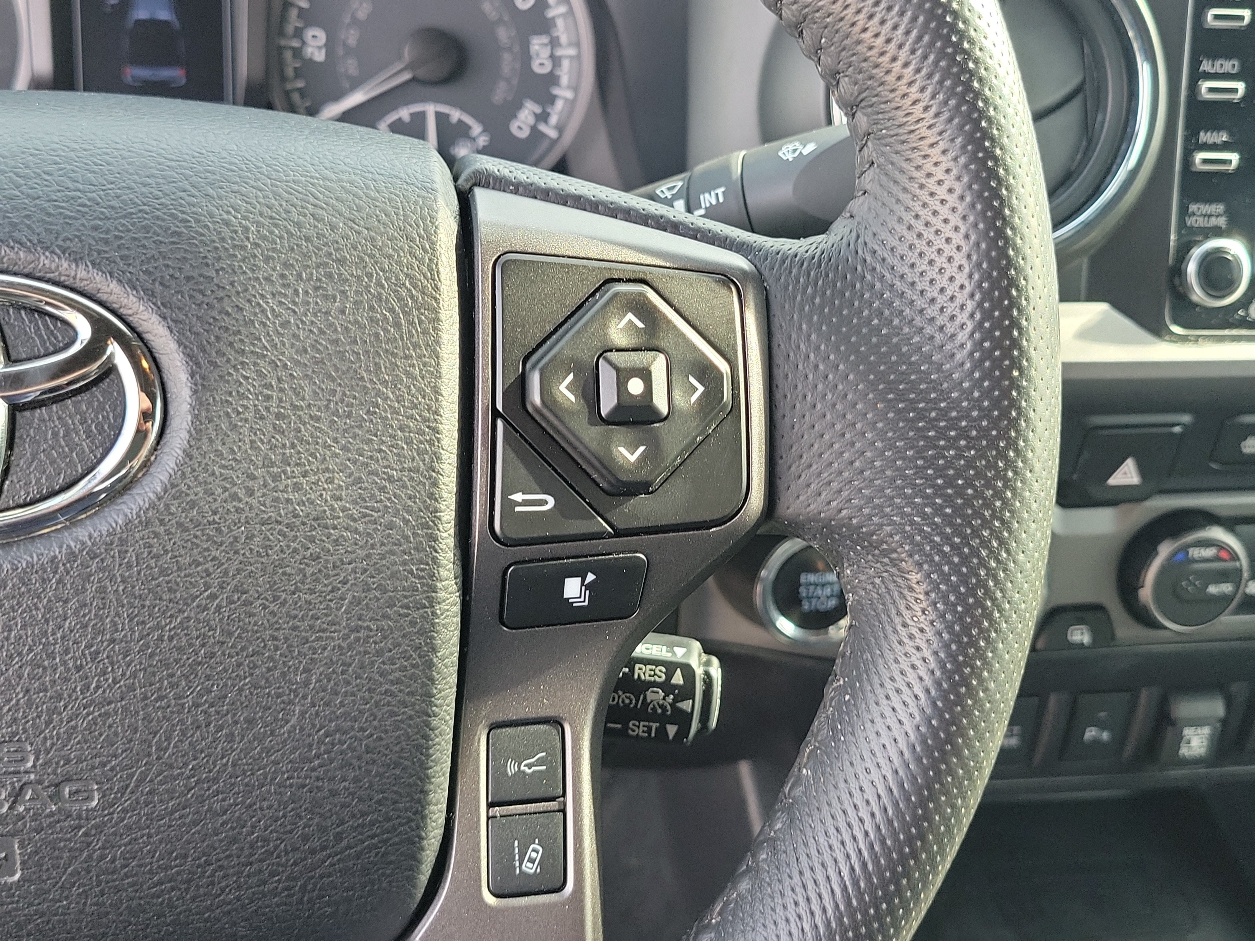 Used 2023 Toyota Tacoma TRD Pro AWD/4WD image 23