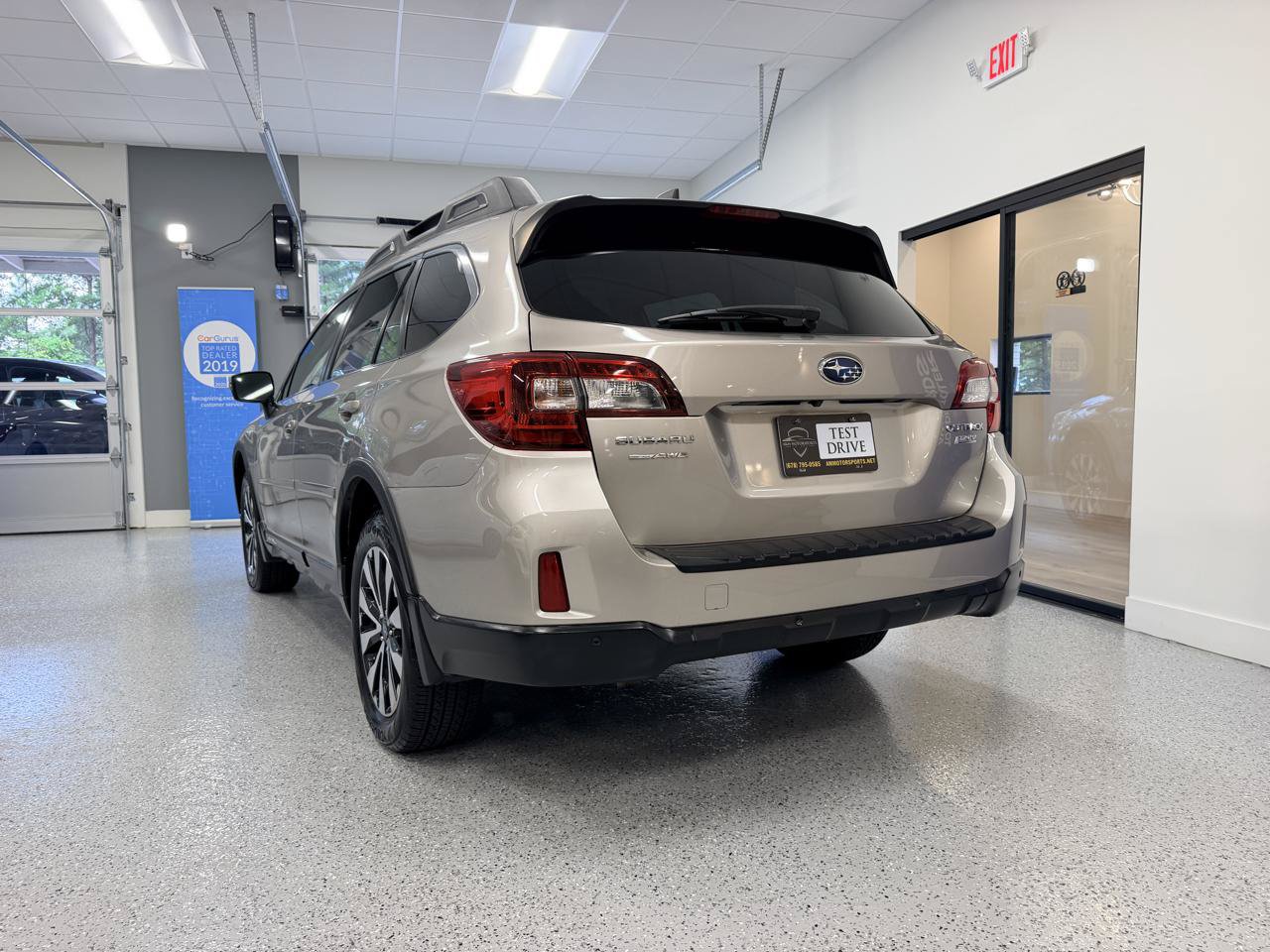 Used 2017 Subaru Outback 2.5i Limited AWD/4WD image 4