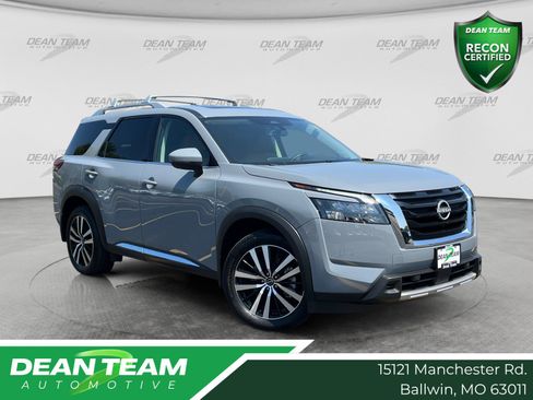 Used 2025 Nissan Pathfinder Platinum w/ Cargo Package AWD/4WD image 1