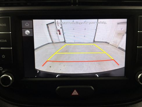 Used 2023 Kia Soul LX w/ Option Group 015 FWD image 14