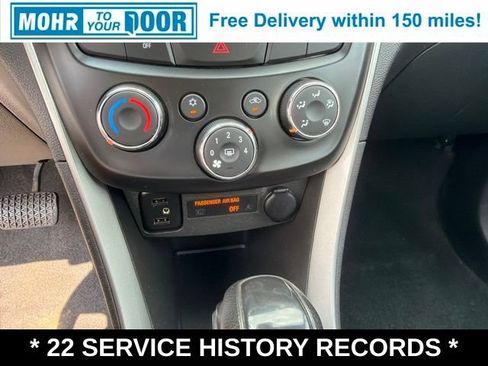 Used 2021 Chevrolet Trax LS AWD/4WD image 23