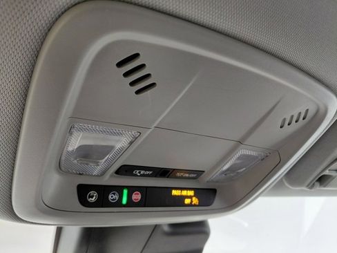 Certified 2025 Chevrolet Malibu LT image 35