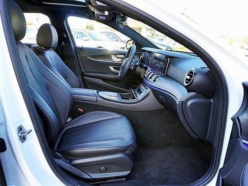 Used 2022 Mercedes-Benz E 350 Sedan image 11