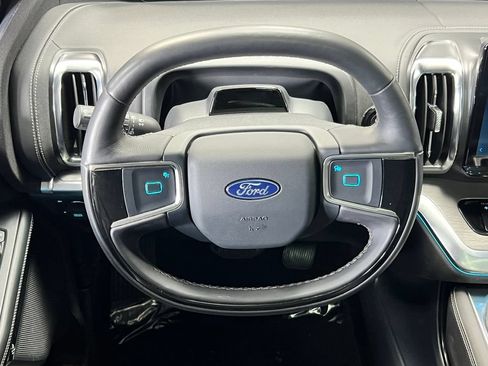 Used 2025 Ford Expedition Max Platinum AWD/4WD image 25