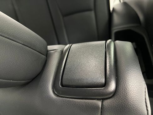 Used 2025 Toyota Grand Highlander AWD image 15