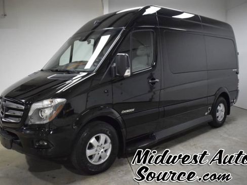 Used 2017 Mercedes-Benz Sprinter 2500 image 1
