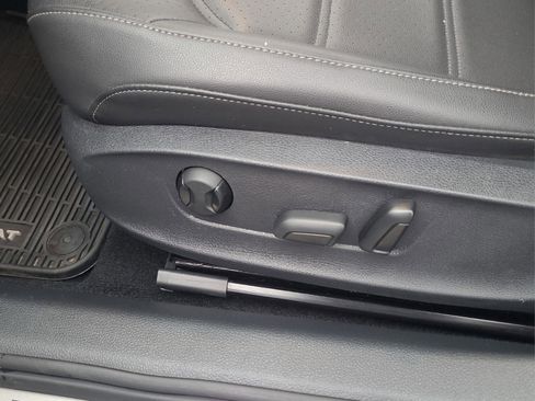 Used 2020 Volkswagen Passat 2.0T R-Line image 15