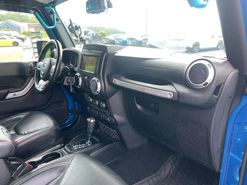 Used 2016 Jeep Wrangler Rubicon AWD/4WD image 21