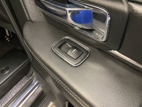 Used 2018 RAM 1500 Laramie image 16