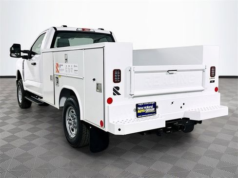 New 2026 Ford F250 XL w/ XL Chrome Package image 24