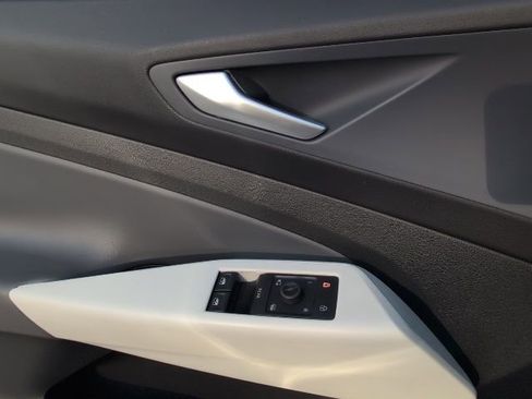 Used 2021 Volkswagen ID.4 1st Edition image 16