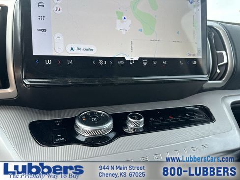 Used 2025 Ford Expedition Max Active AWD/4WD image 19