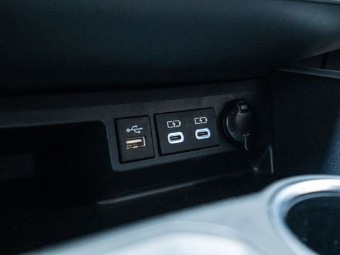 Certified 2024 Toyota Highlander LE image 27