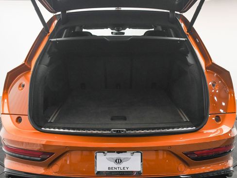 Certified 2022 Bentley Bentayga image 7