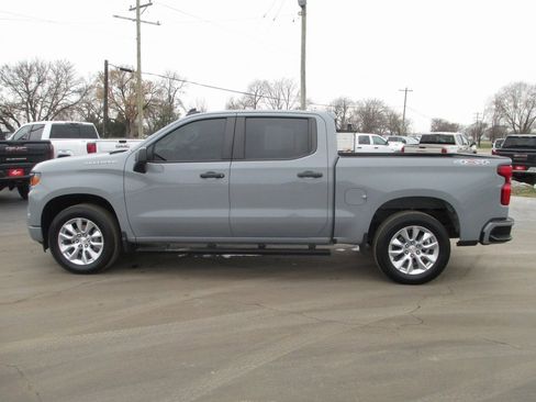 Certified 2024 Chevrolet Silverado 1500 Custom image 9