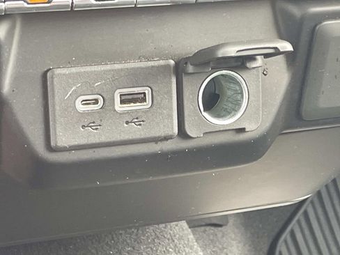 Used 2021 Chevrolet Silverado 1500 RST image 23