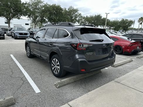 Used 2023 Subaru Outback Premium AWD/4WD image 6