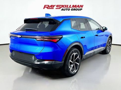 Used 2025 Chevrolet Equinox EV LT FWD image 7