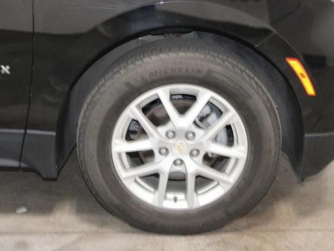 Used 2024 Chevrolet Equinox LT w/ LPO, Floor Liner Package FWD image 55