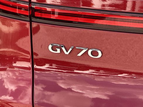 Used 2024 Genesis GV70 3.5T Sport w/ Sport Advanced Package AWD/4WD image 14