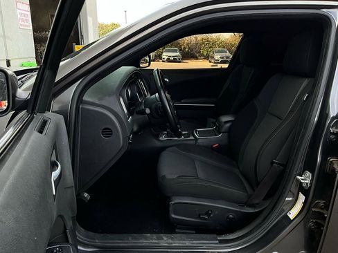 Used 2022 Dodge Charger SXT image 10