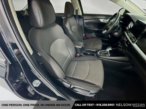 Used 2023 Kia Forte LXS FWD image 25