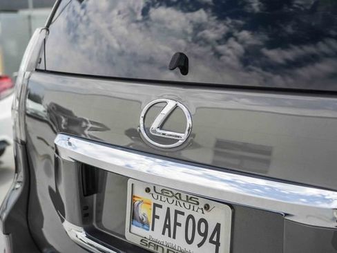 Used 2014 Lexus GX 460 Luxury AWD/4WD image 19