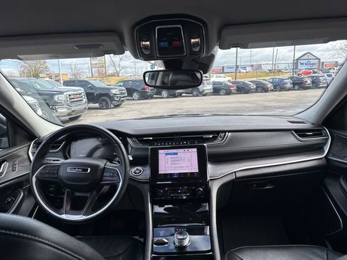 Used 2022 Jeep Grand Cherokee L Limited image 21