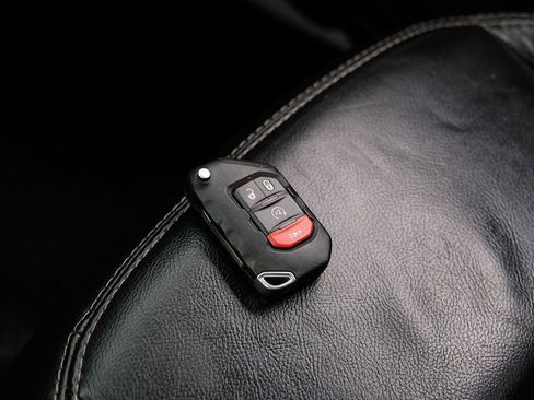 Used 2020 Jeep Wrangler Unlimited Sahara AWD/4WD image 64