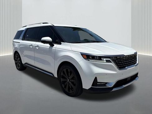 Used 2022 Kia Carnival SX Prestige FWD image 3