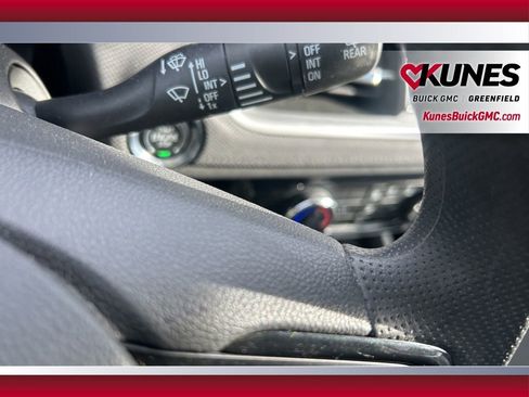 Used 2025 Chevrolet TrailBlazer LT image 24