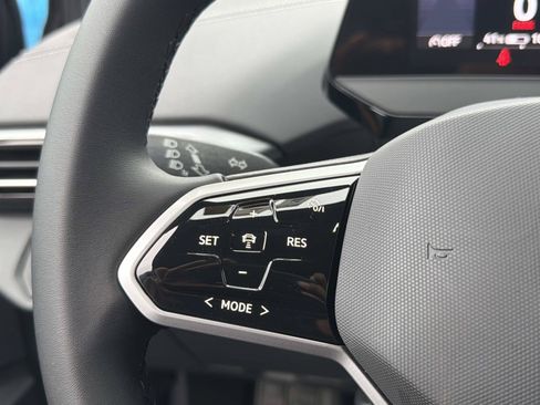 Certified 2023 Volkswagen ID.4 Pro RWD image 17