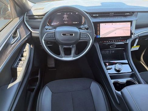 New 2026 Jeep Grand Cherokee Laredo image 27